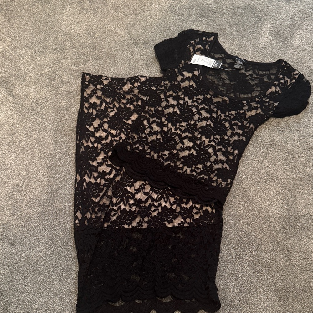 Elegant Black Lace Dress